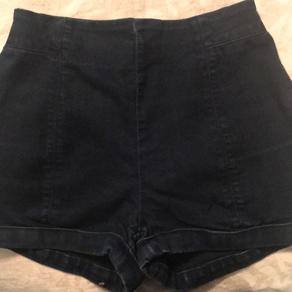 Urban outfitters high waisted shorts - Picture 1 of 2